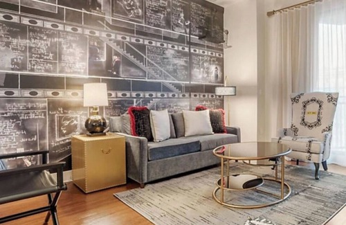 Central Business District Resort | Deluxe 2 Bedroom at The MarqueenFor Super Bowl Week February 3 - 10, 2025