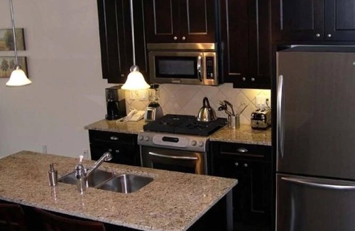 Westbank Condo | Deluxe 2 floor Lakefront Condo with Pool