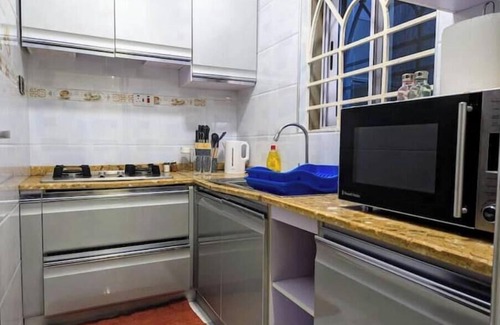 Osu Klottey Apartment | Deluxe apt in East Legon - 4002