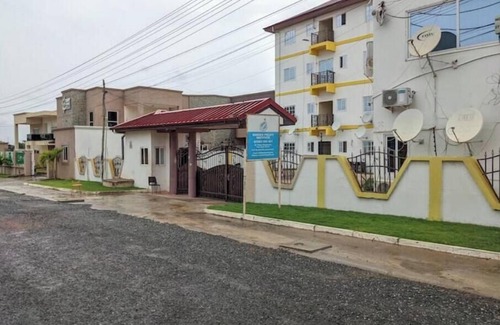 Osu Klottey Apartment | Deluxe apt in East Legon - 4002
