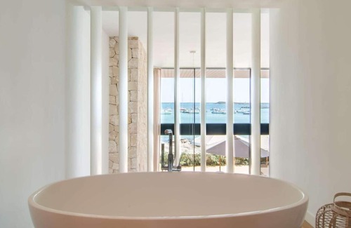 Colonia Sant Jordi Villa | Deluxe beach pleasures at Platja des Port!