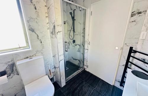 Goodwood Heights House | Deluxe Beauty House near Auckland Airport and City