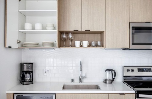 Judkins Park Apartment | Deluxe Central District 1BR w/Gym & BBQ, nr downtown, by Blueground