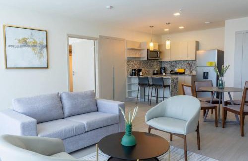 Costa del Este House | Deluxe Condo Suite 1BR with City View
