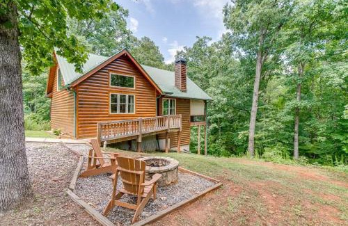 Cleveland House | Deluxe Couples Cabin on Creek