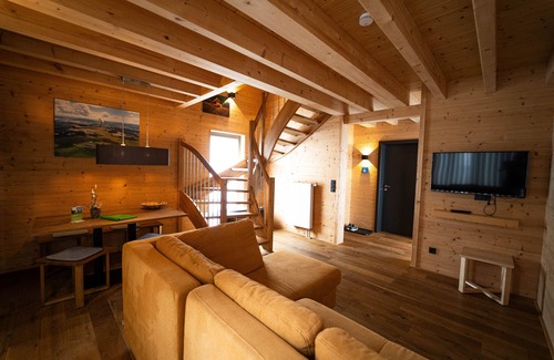 Gersfeld House | Deluxe detached house with sauna and outdoor whirl