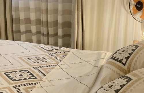 Ndangane Bed & Breakfast | Deluxe Double Room in Villa with Sauna and Pool