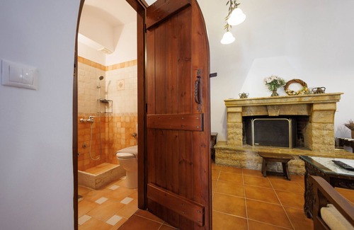 Omales Apartment | Deluxe Double Room - Castello di Haria