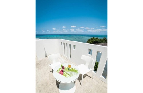 Ishigaki Hotel | Deluxe Double Room Economy Family Room/Ishigaki Okinawa