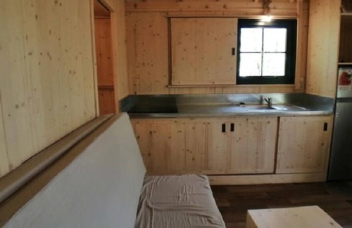 Saint-Cirq-Lapopie Cabin | DELUXE FAMILY CABIN ON PILOTIS 2