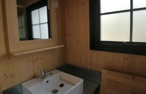 Saint-Cirq-Lapopie Cabin | DELUXE FAMILY CABIN ON PILOTIS 2
