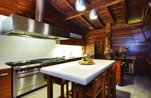 Villa Juarez Villa | Deluxe Handcrafted 4 BR Oceanfront Treehouse w/Private Chef - all meals included