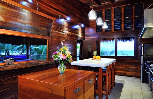 Villa Juarez Villa | Deluxe Handcrafted 4 BR Oceanfront Treehouse w/Private Chef - all meals included