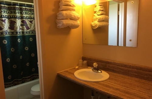 Hebron Hotel | Deluxe Inn