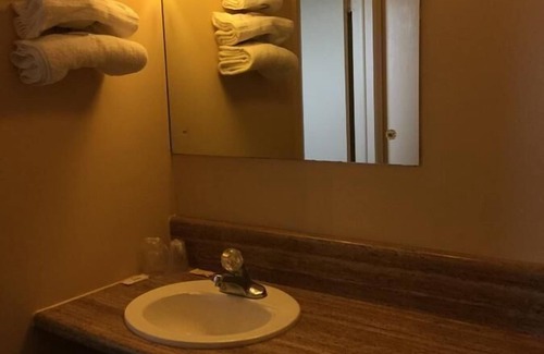 Hebron Hotel | Deluxe Inn