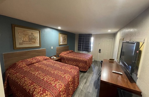 Jackson Hotel | Deluxe Inn