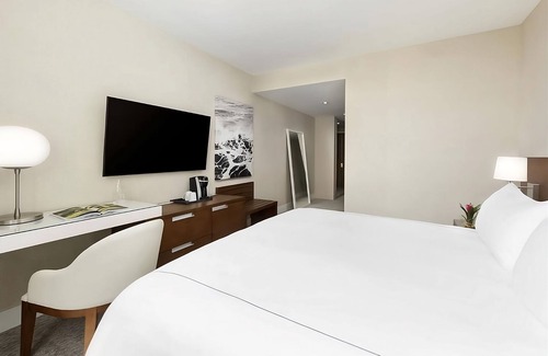 Bay Harbor Islands Hotel | Deluxe King Room With Balcony at The Altair Hotel Bay Harbor Miami!