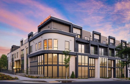 12 South Condo | Deluxe King w/Balcony | 12 South Hotel | Gilmore