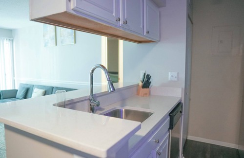 Ashbrook - Clawson Village Apartment | Deluxe Luxury & Convenience in South End Charlotte