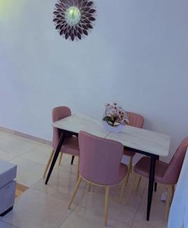 Buea House | Deluxe Mansion