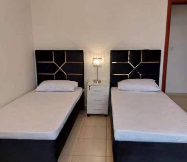Deira House | Deluxe master bedroom for seven people