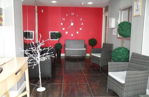 South Shore Apartment | Deluxe Penthouse Ensuite (Shower) & Balcony at The Beach Hotel and Apartments