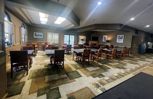 Eagan House | Deluxe Queen Room with Two Queen Beds - Non-Smoking