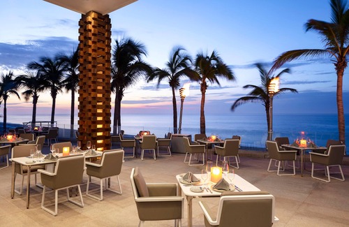 South Shore Hotel Area Apartment | Deluxe Room in Garza Blanca Resort & Spa