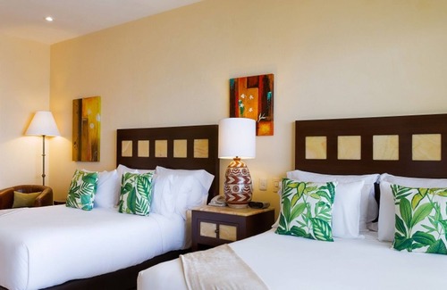 Mismaloya Resort | Deluxe RoomnUnparalleled ocean views from suite’s private terraces