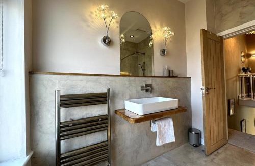 Hull House | Deluxe Stays @ Libra Spaces