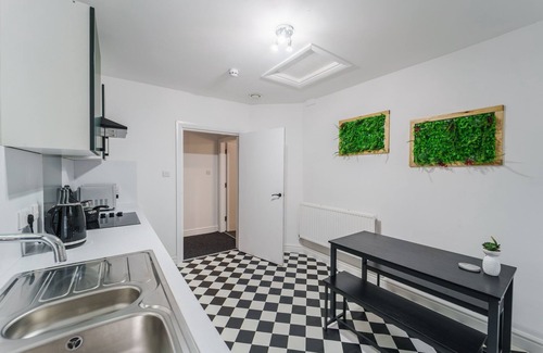 Derby Apartment | Deluxe Studio Apartments