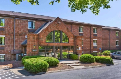 Cary Apartment | Deluxe Studio at Extended Stay Cary 4