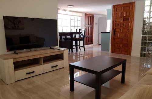 Torrequebrada House | DELUXE Studio ATHOS 50 MP Garden patio BENALMADENA Golf & Beach