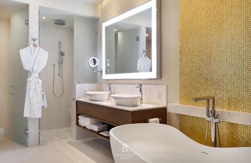 San Jose del Cabo Resort | Deluxe Studio Pool View - Villa La Valencia