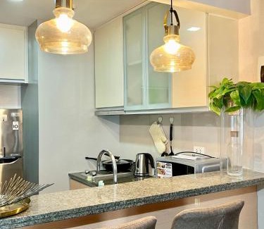 Legazpi Village Apartment | Deluxe Studio with Balcony at Greenbelt Makati Manila