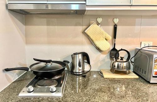 Legazpi Village Apartment | Deluxe Studio with Balcony at Greenbelt Makati Manila