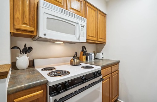 West Bridgewater Hotel | Deluxe Two Bedroom Suite on the 2nd floor with outdoor heated pool 20910