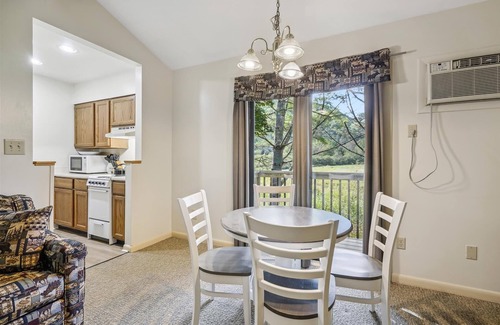 West Bridgewater Hotel | Deluxe Two Bedroom Suite on 2nd floor with outdoor heated pool 20102