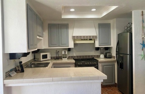 La Paloma Villa | DELUXE VILLA FOR 6 GUESTS-2 BEDROOM,1BATH