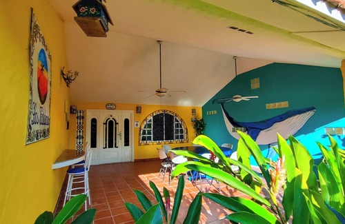 Playa Coronado House | Deluxe villa for 25 people, 3 bedrooms, 2 bathrooms, living room and terrace.