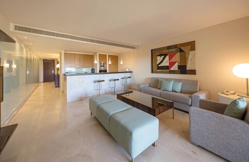 Nikki Beach Hotel | Deluxe Villas Don Carlos Resort