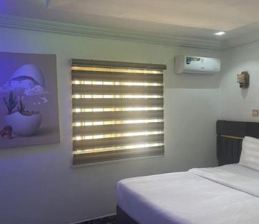 Gwarinpa Estate Hotel | Demayafolo suite