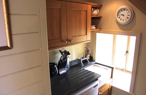 Abergavenny House | Demesne Farm guesthouse in beautiful countryside