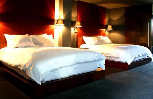 Lafayette Hotel | Demetria Hotel