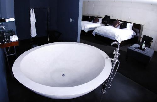 Lafayette Hotel | Demetria Hotel