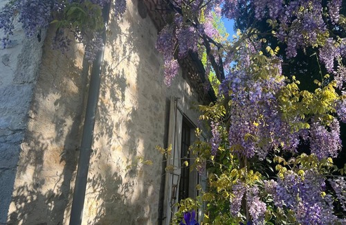 Saint Sozy House | Demeure de Charme Dans un Village du Quercy Avec un Parc, Tennis et Piscine