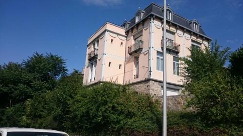 Le Puy-en-Velay Bed & Breakfast | Demeure des Dentelles avec PARKING GRATUIT