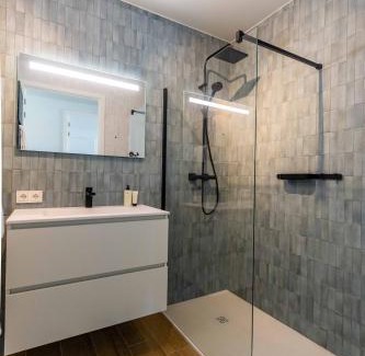 Cadzand-Bad Apartment | Den Leo, 3 bedroom apartment Fresh & Bright with south facing garden
