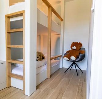 Cadzand-Bad Apartment | Den Leo, 3 bedroom apartment Fresh & Bright with south facing garden