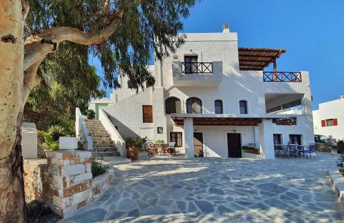 Galissas Apartment | Dendrinos House